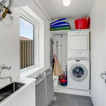 1 Bedroom Cozy In Norre Nebel Nymindegab