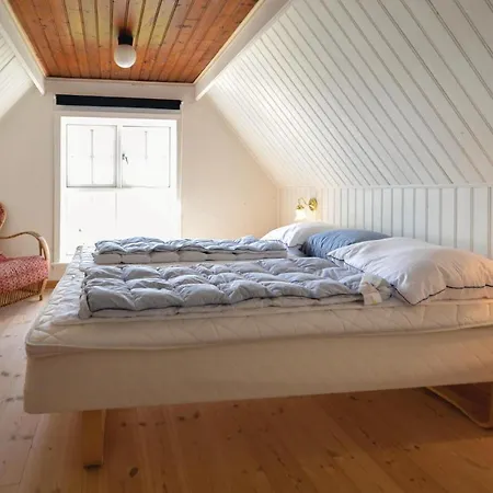 Semesterbostad 1 Bedroom Cozy In Norre Nebel